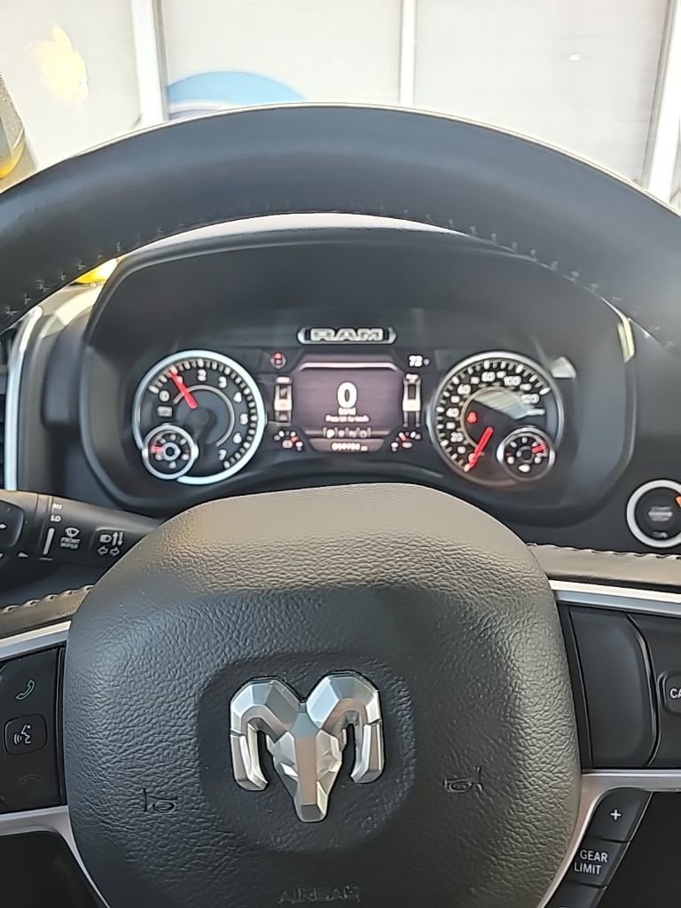 Used 2022 RAM 1500 Big Horn AWD/4WD image 11