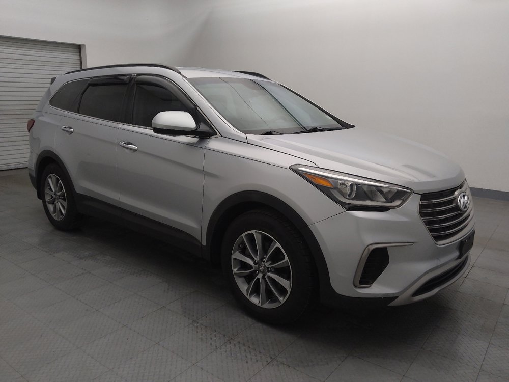 Used 2018 Hyundai Santa Fe SE image 11
