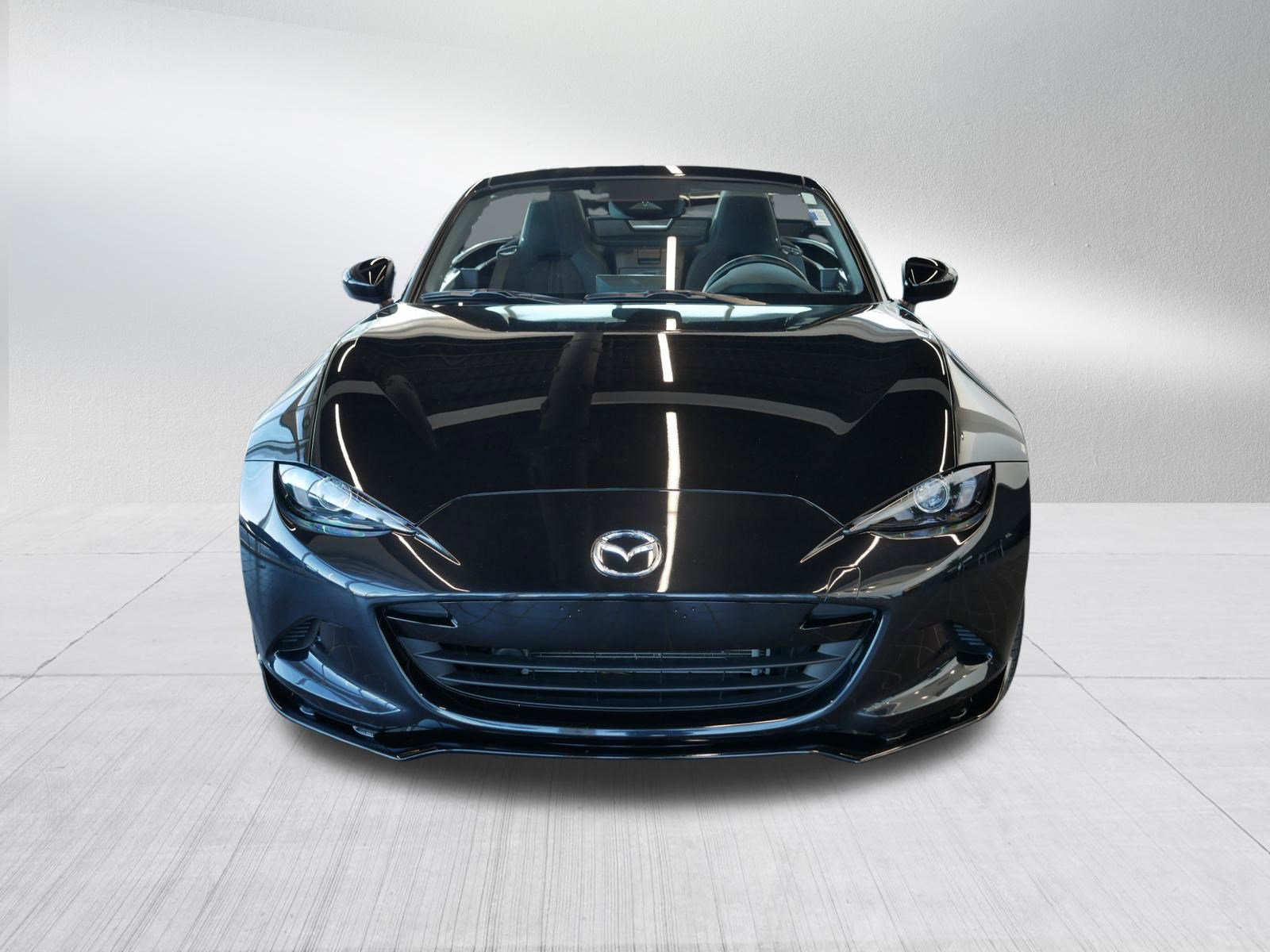 Used 2024 MAZDA MX-5 Miata Club video 2