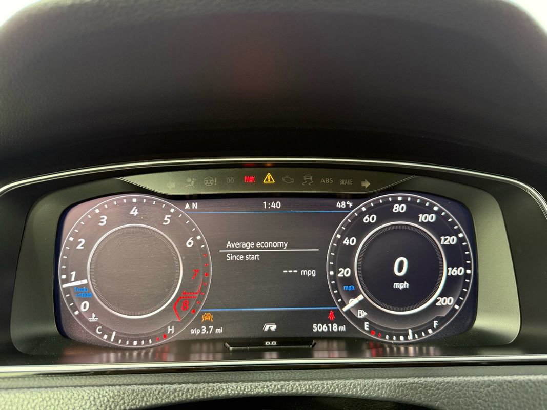 Used 2019 Volkswagen Golf R 4-Door image 33