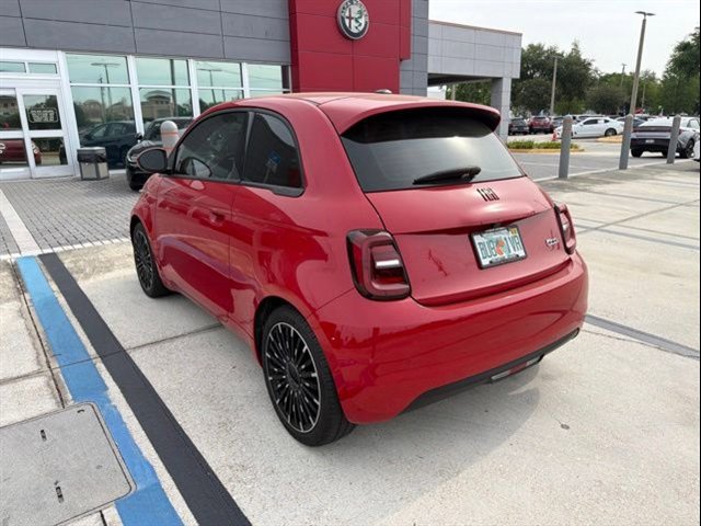 Used 2024 FIAT 500 e (RED) FWD image 5