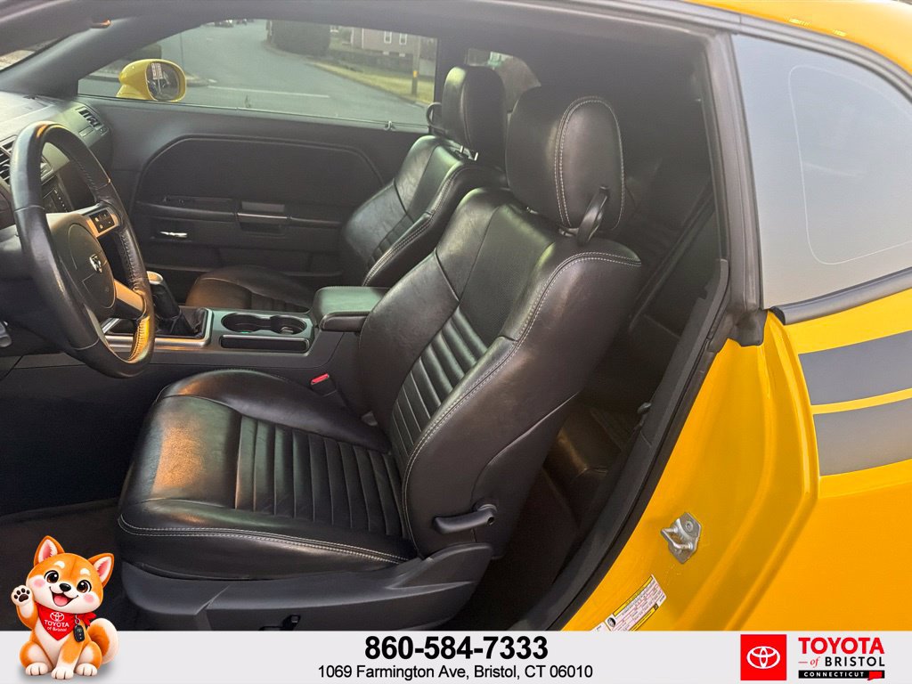 Used 2010 Dodge Challenger R/T RWD image 17