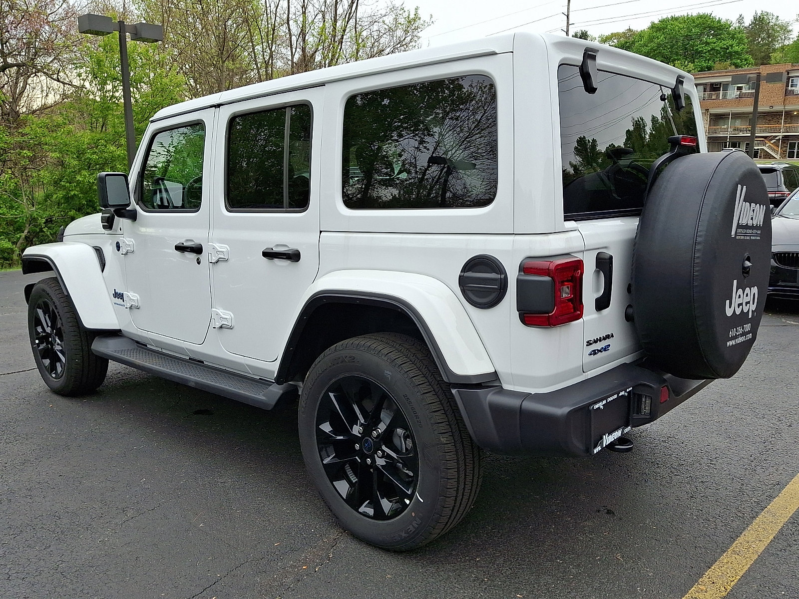 Certified 2025 Jeep Wrangler Unlimited Sahara AWD/4WD image 4