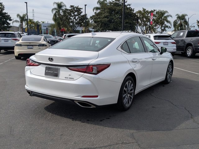 Used 2024 Lexus ES 350 image 5
