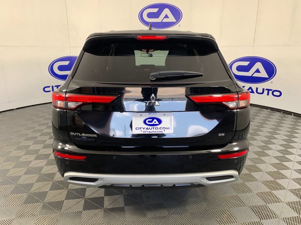Used 2024 Mitsubishi Outlander SE FWD image 4