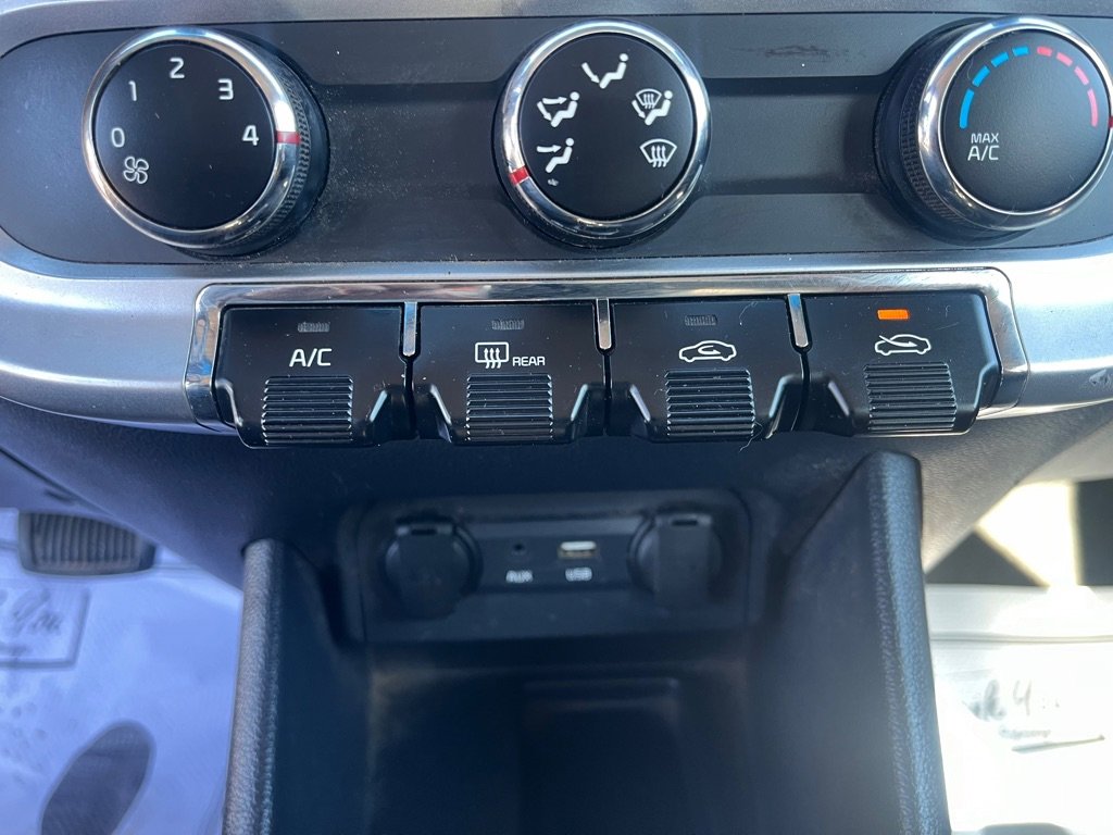 Used 2016 Kia Rio LX image 15