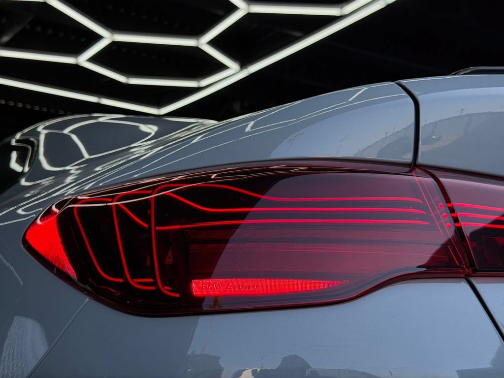 Used 2025 BMW M440i Coupe w/ Premium Package RWD image 32