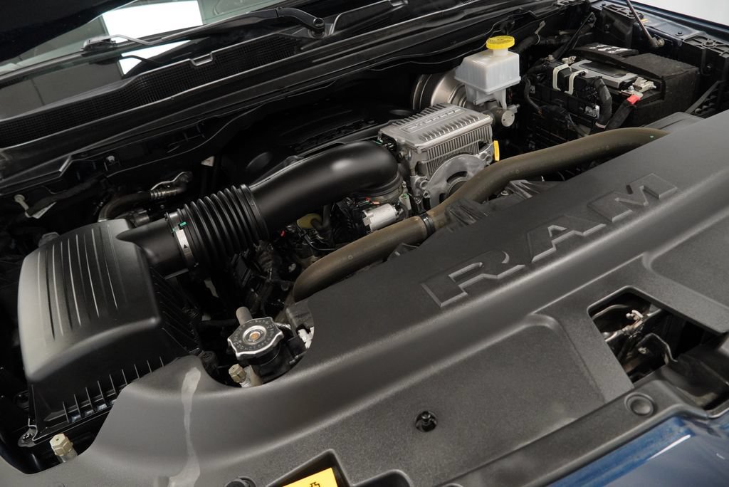 Used 2023 RAM 1500 Laramie AWD/4WD image 44