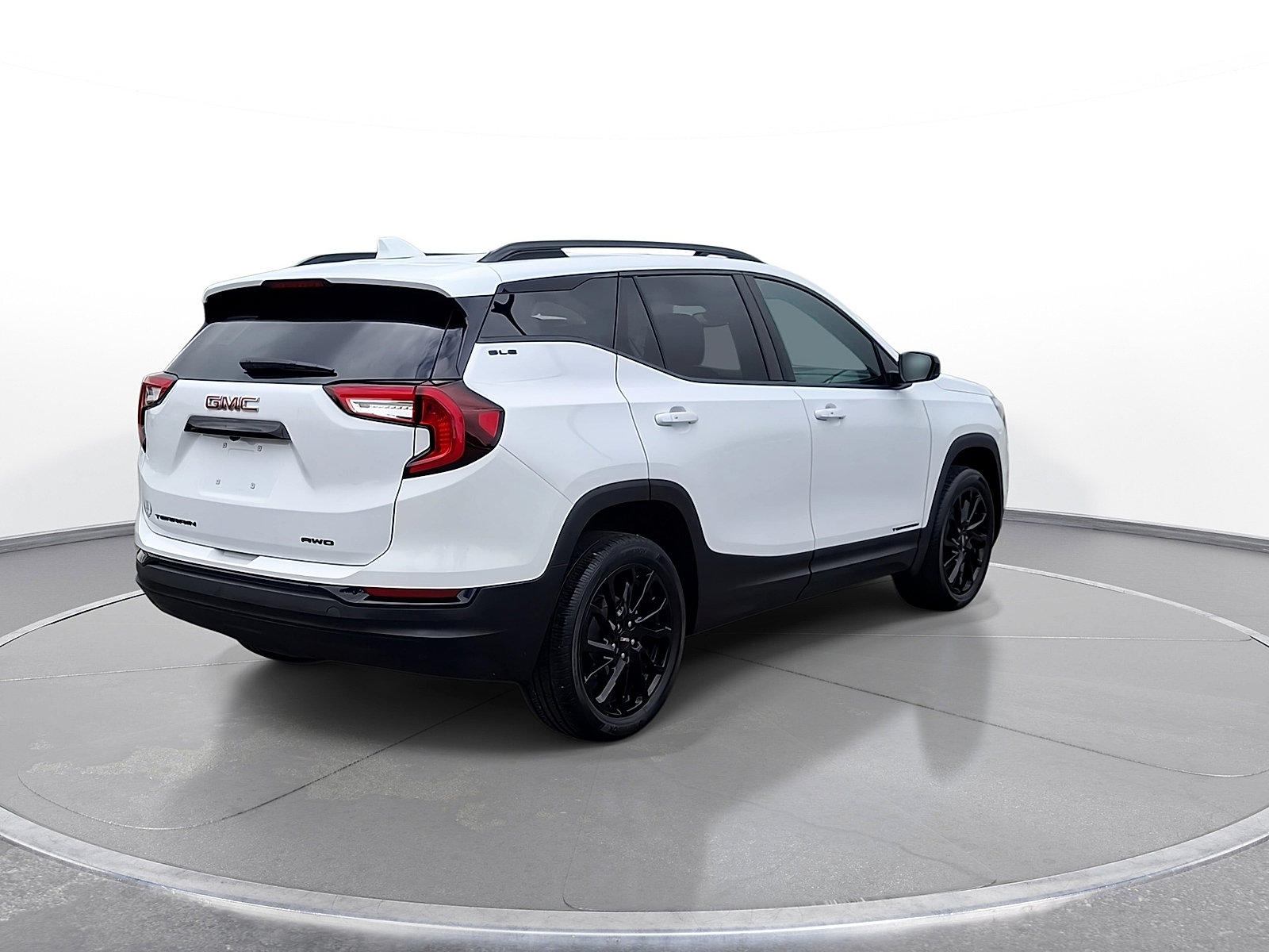 Used 2023 GMC Terrain SLE w/ Driver Convenience Package AWD/4WD image 8