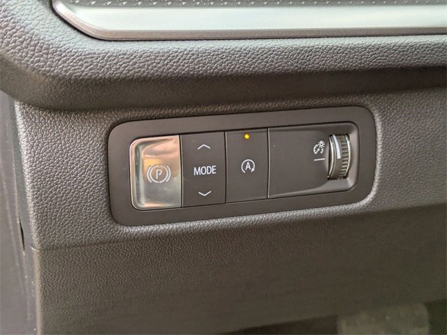 New 2026 Chevrolet Traverse LT w/ Sun and Wheel Package image 14