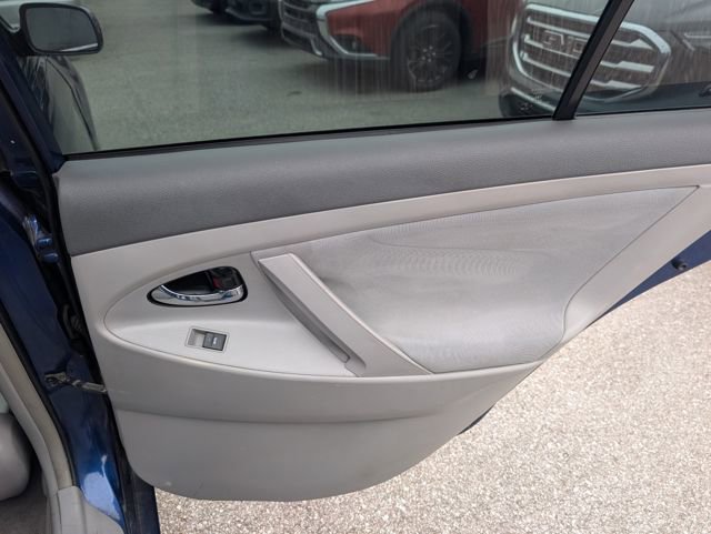 Used 2010 Toyota Camry image 19