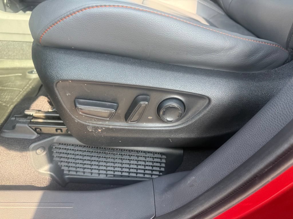 Used 2022 Toyota Sienna XSE w/ XSE Plus Package AWD/4WD image 12