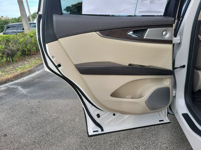 Certified 2019 Lincoln Nautilus Reserve w/ Ultimate Package FWD image 15
