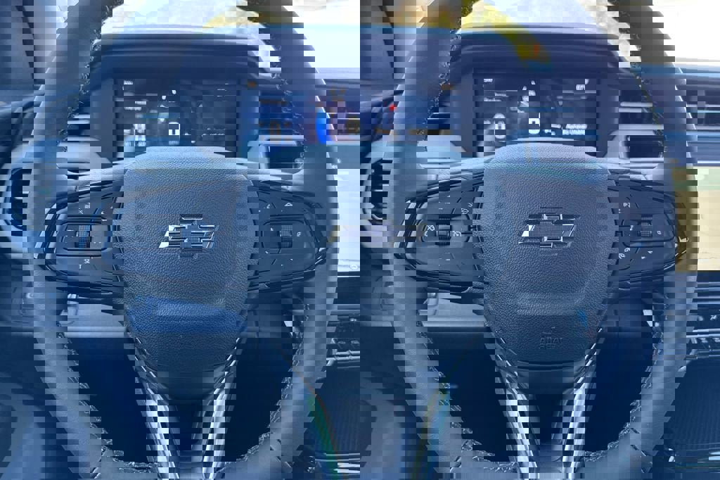 New 2027 Chevrolet Bolt LT w/ Comfort Package image 23