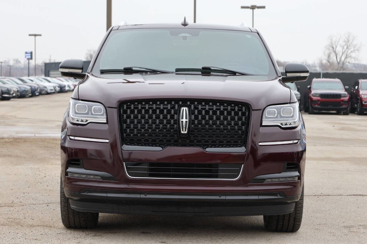 Used 2023 Lincoln Navigator Reserve image 5