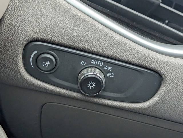 Used 2024 Chevrolet Malibu LT FWD image 19