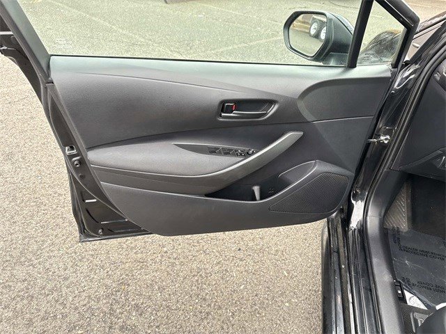Used 2022 Toyota Corolla LE image 13