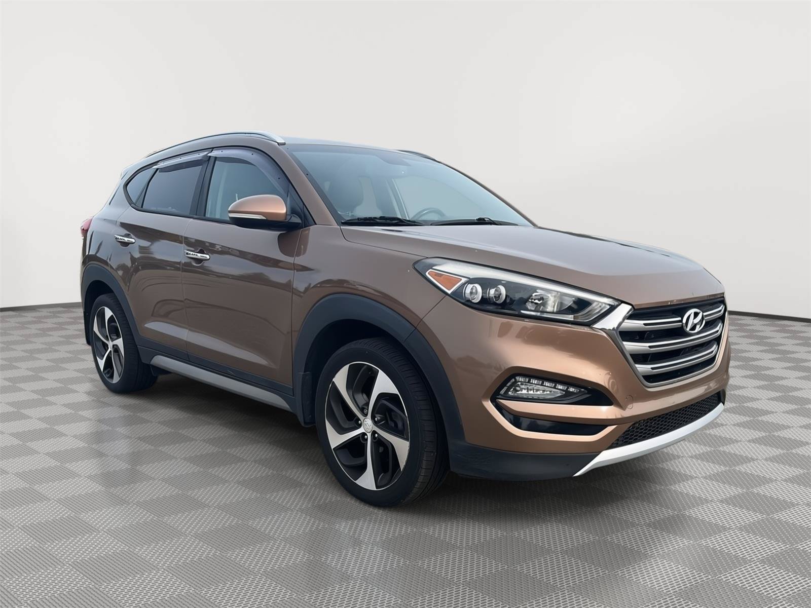 Used 2017 Hyundai Tucson Limited w/ Cargo Package AWD/4WD image 4