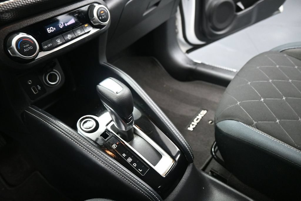 Used 2020 Nissan Kicks SV FWD image 15