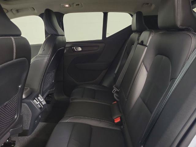 Used 2024 Volvo XC40 B5 Plus AWD/4WD image 15