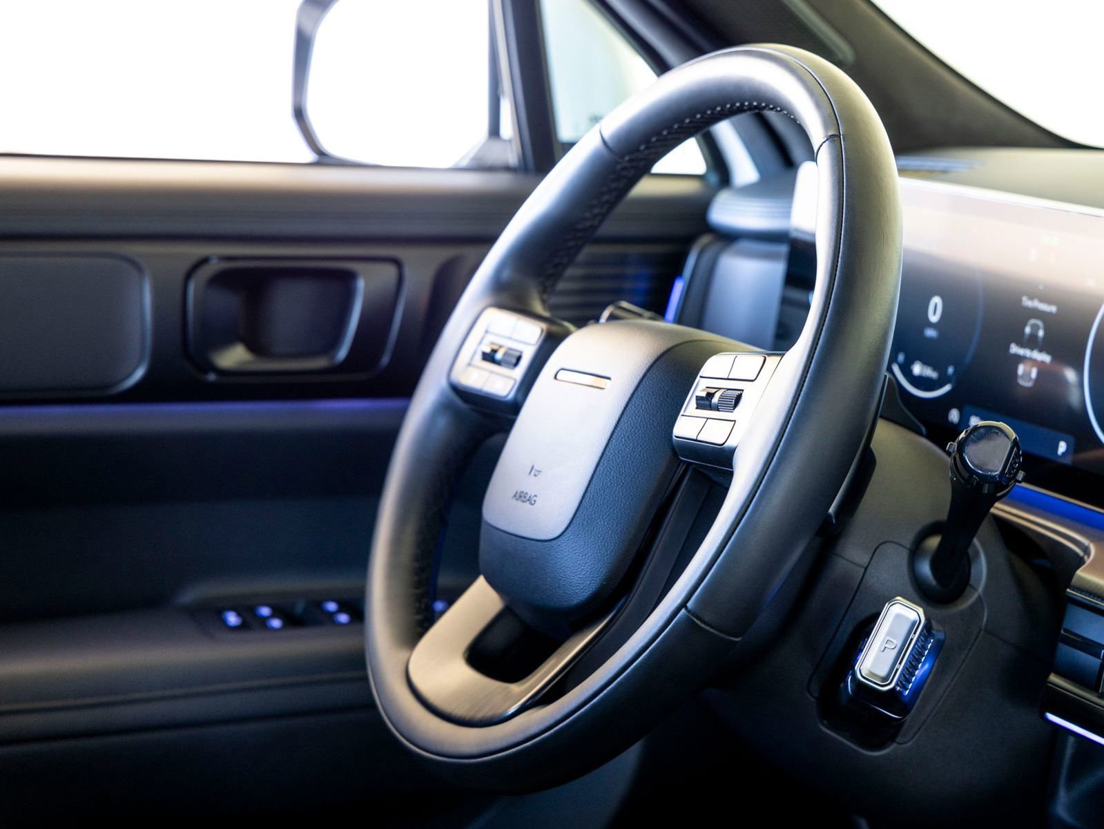 Used 2025 Hyundai Santa Fe Calligraphy image 29