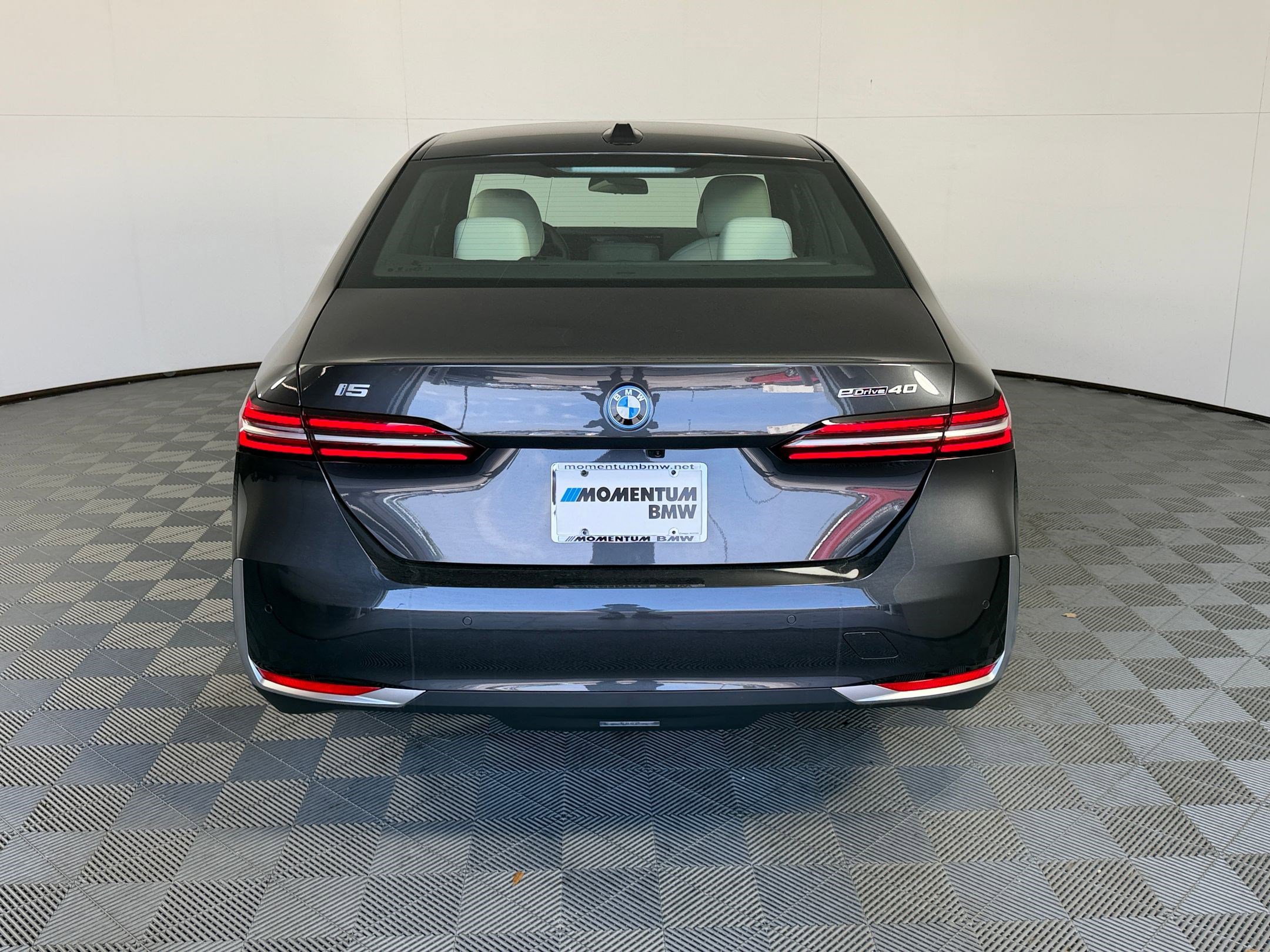 New 2026 BMW i5 eDrive40 RWD image 10