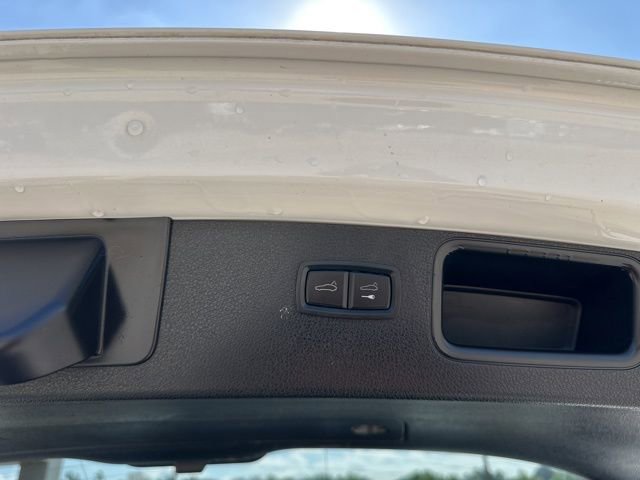 Used 2019 Porsche Macan image 39