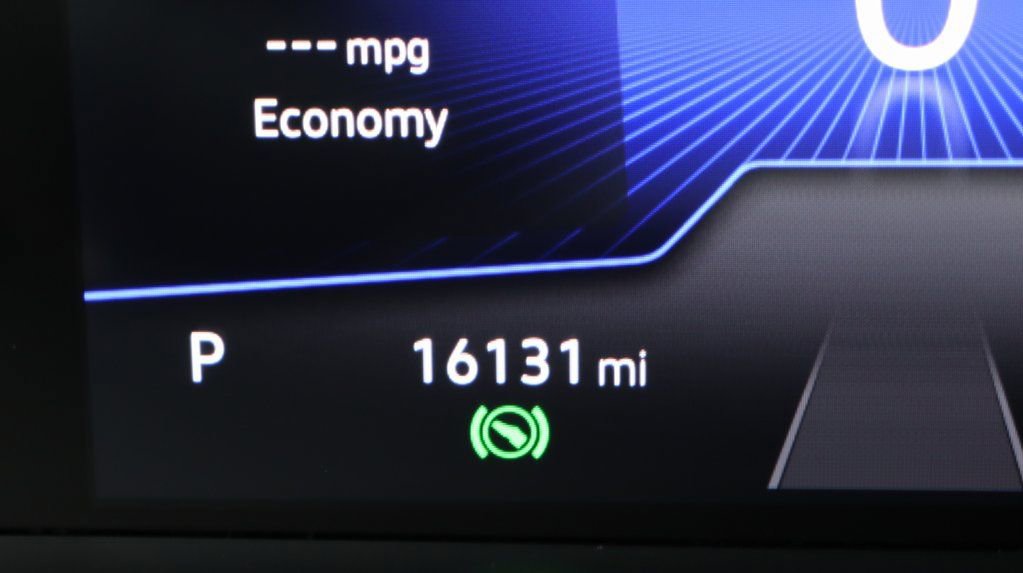 Used 2025 Volkswagen Jetta SE FWD image 19
