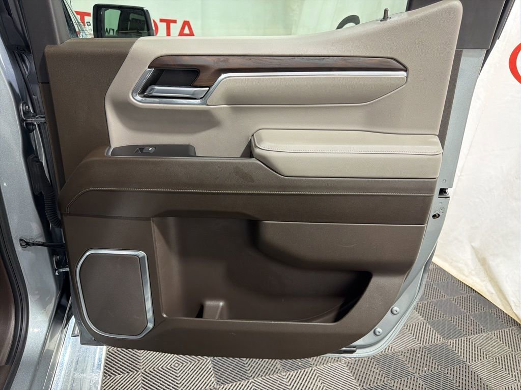 Used 2023 GMC Sierra 1500 SLT w/ SLT Premium Package image 14