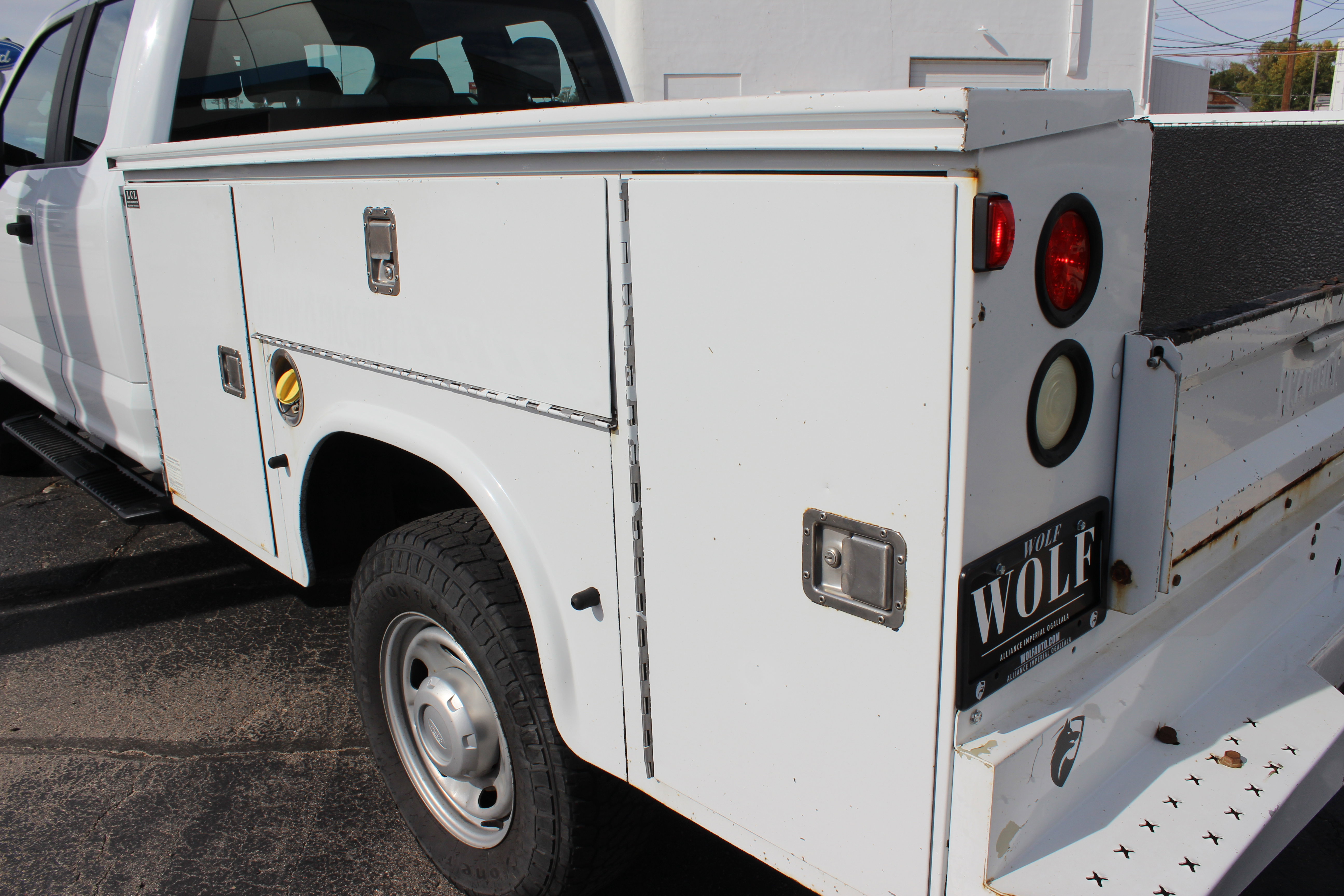 Used 2019 Ford F350 XL w/ Power Equipment Group image 10