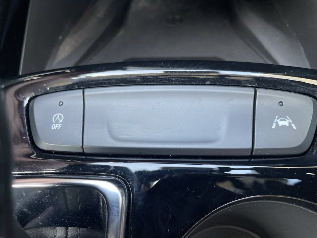 Used 2026 Chevrolet Trax ACTIV w/ Sunroof Package FWD image 17