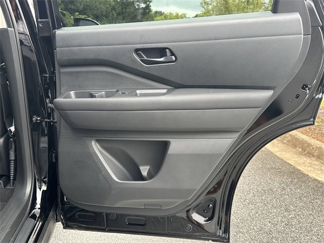 Certified 2025 Nissan Pathfinder SV w/ SV Premium Package image 17