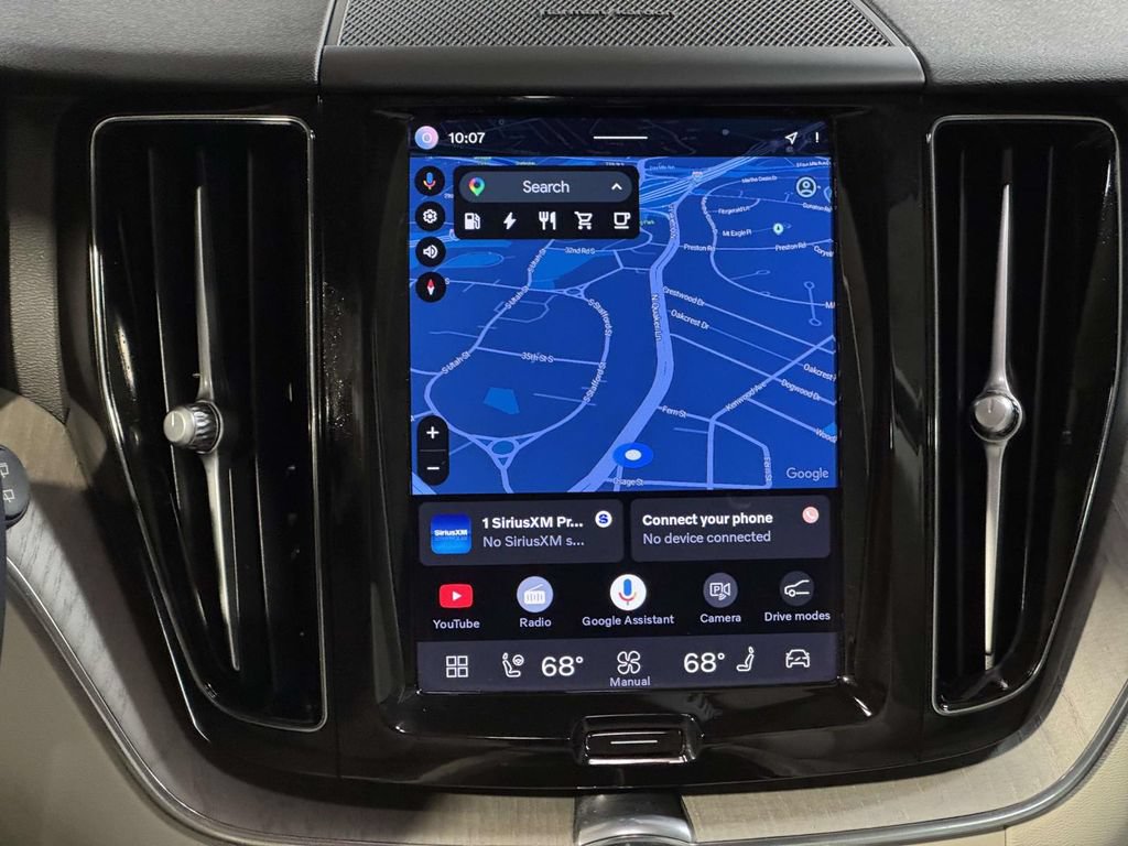 Used 2023 Volvo XC60 T8 Plus w/ Climate Package AWD/4WD image 3