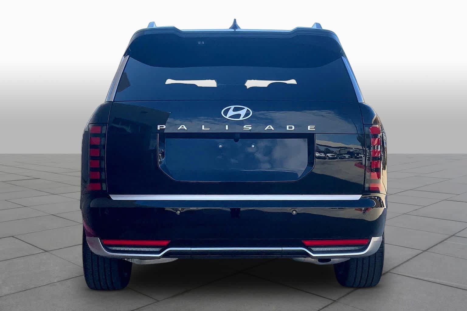 Used 2026 Hyundai Palisade Calligraphy FWD image 5