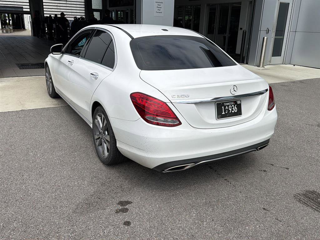 Certified 2018 Mercedes-Benz C 300 Sedan w/ Premium Package image 4