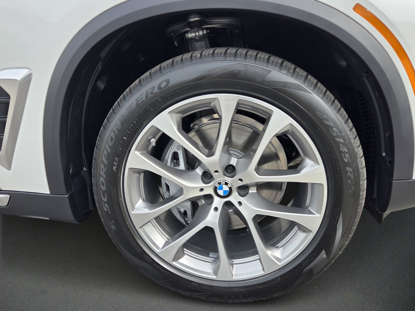 Used 2026 BMW X5 sDrive40i RWD image 9