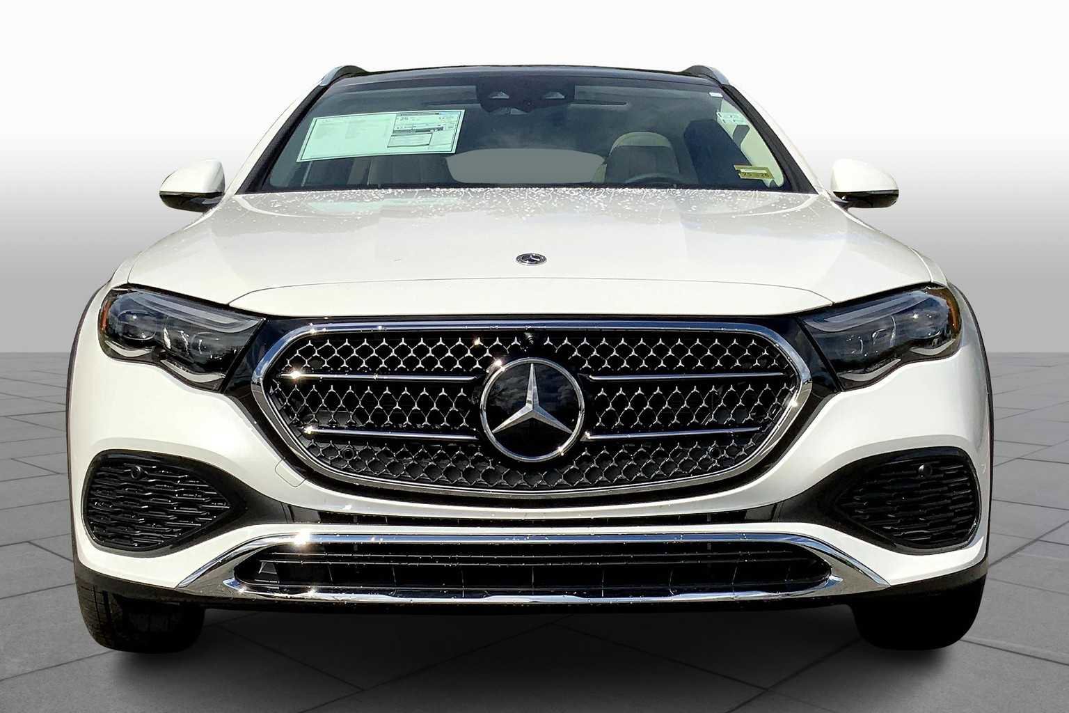 New 2026 Mercedes-Benz E 450 4MATIC All-Terrain Wagon image 3