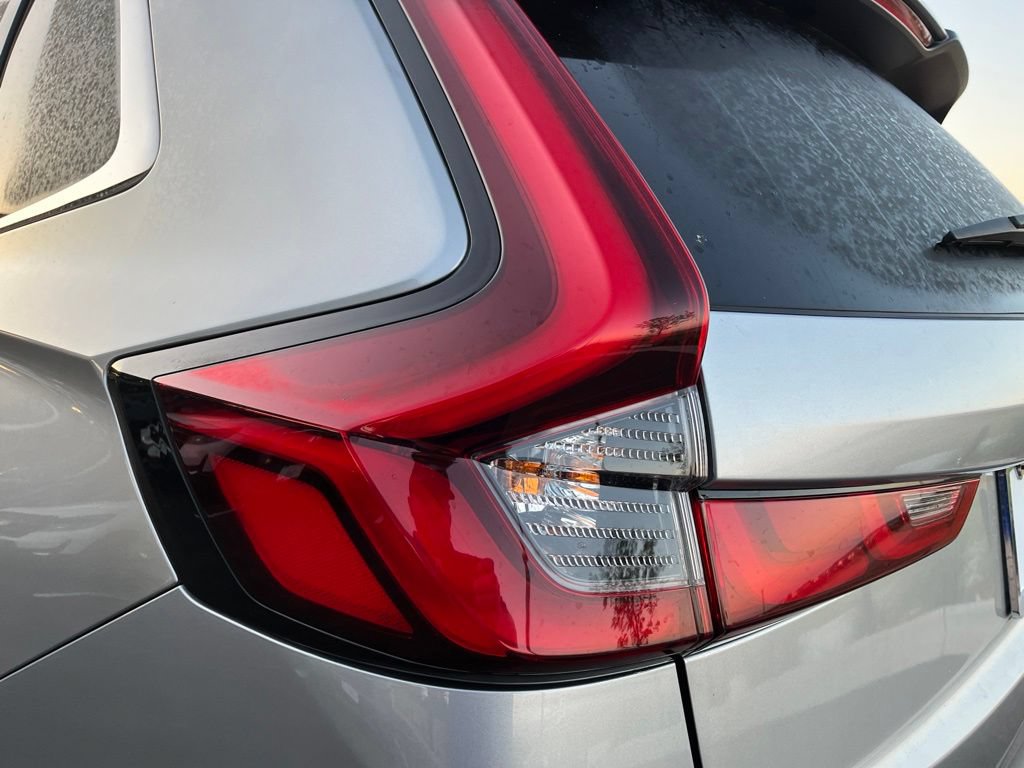 Certified 2025 Honda CR-V EX image 7