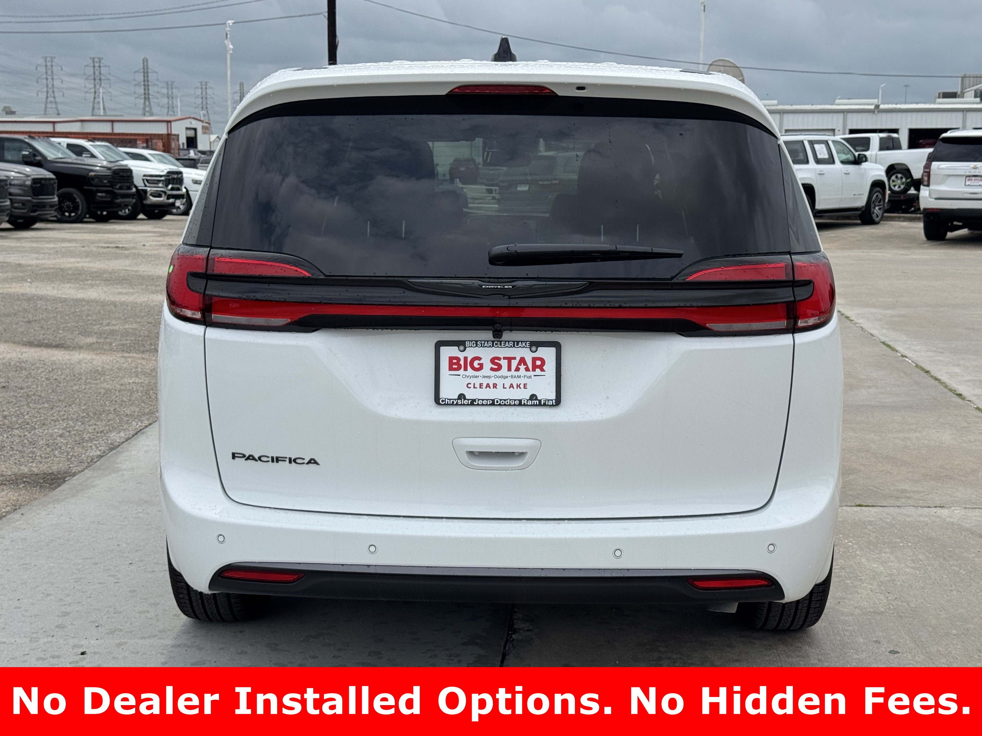 New 2026 Chrysler Pacifica Select FWD image 9
