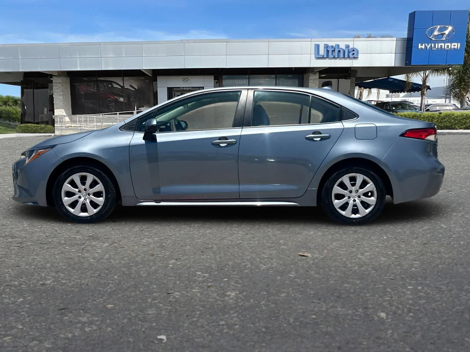Used 2021 Toyota Corolla LE FWD image 6