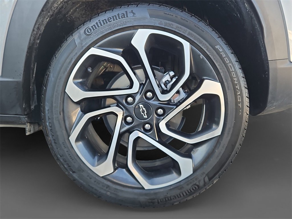 Used 2024 Chevrolet Trax RS w/ Sunroof Package image 8