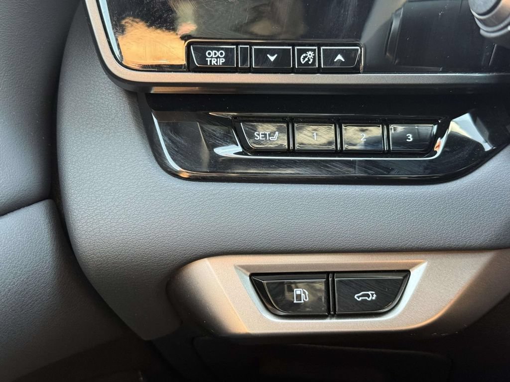 Used 2024 Lexus RX 350h w/ Convenience Package AWD/4WD image 23