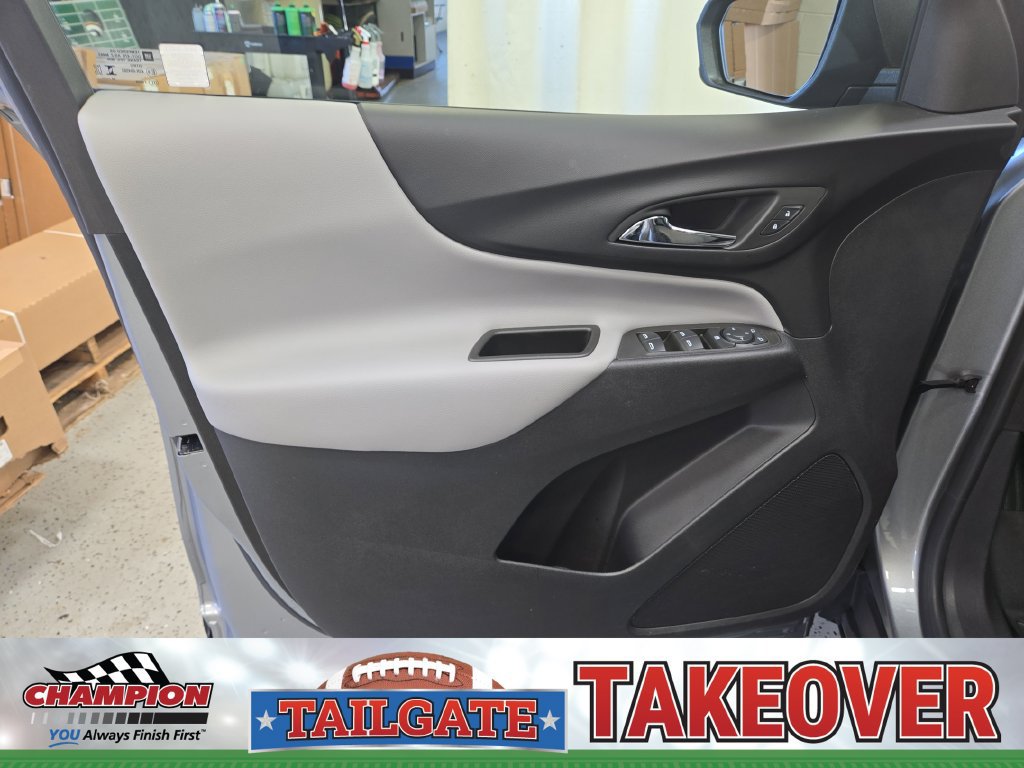 Used 2024 Chevrolet Equinox LS w/ LS Convenience Package FWD image 13