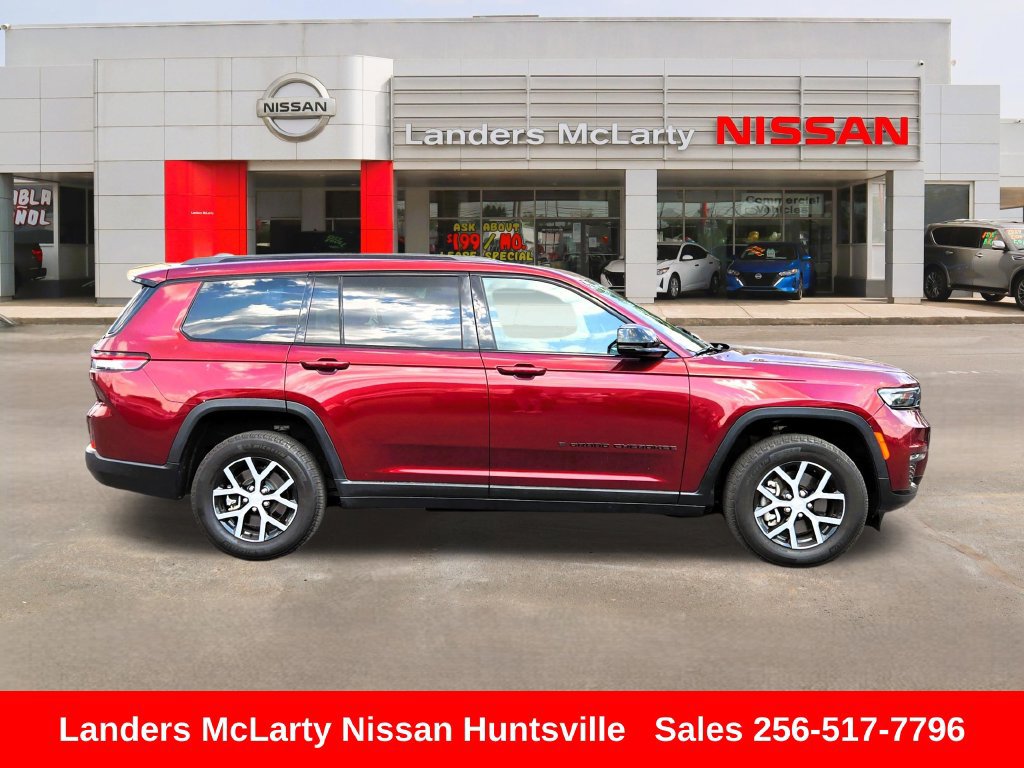 Used 2024 Jeep Grand Cherokee L Limited w/ Black Appearance Package AWD/4WD image 2