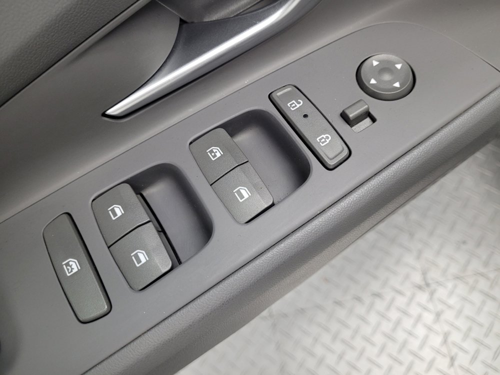 Used 2025 Hyundai Elantra Sport FWD image 27