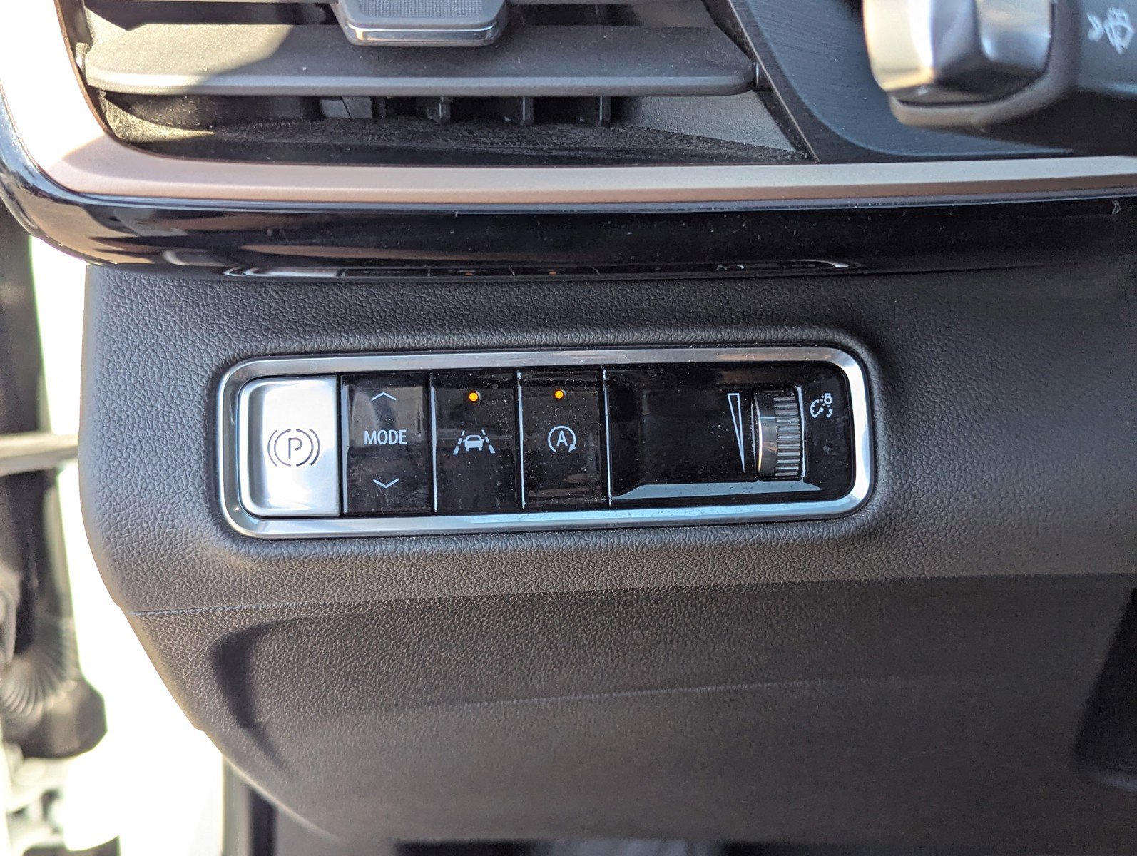 Certified 2025 Buick Envision Sport Touring image 33