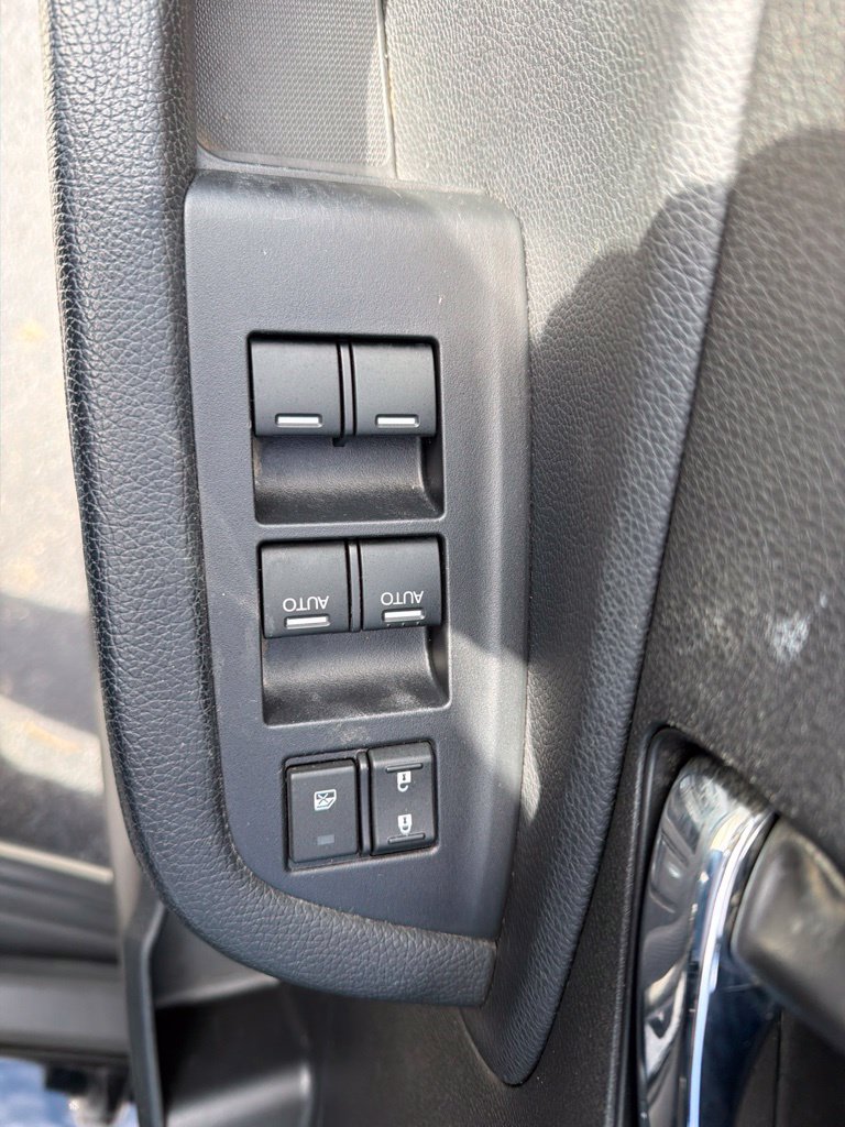 Used 2017 Honda Pilot Elite image 18