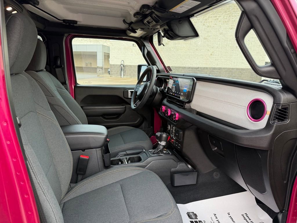 Used 2024 Jeep Wrangler Willys image 40