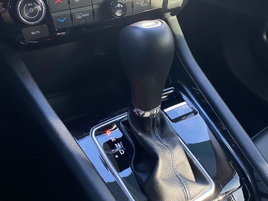 Used 2022 Jeep Compass Latitude FWD image 17