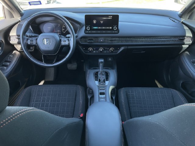 Used 2025 Honda HR-V Sport image 10